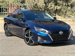 نيسان ألتيما